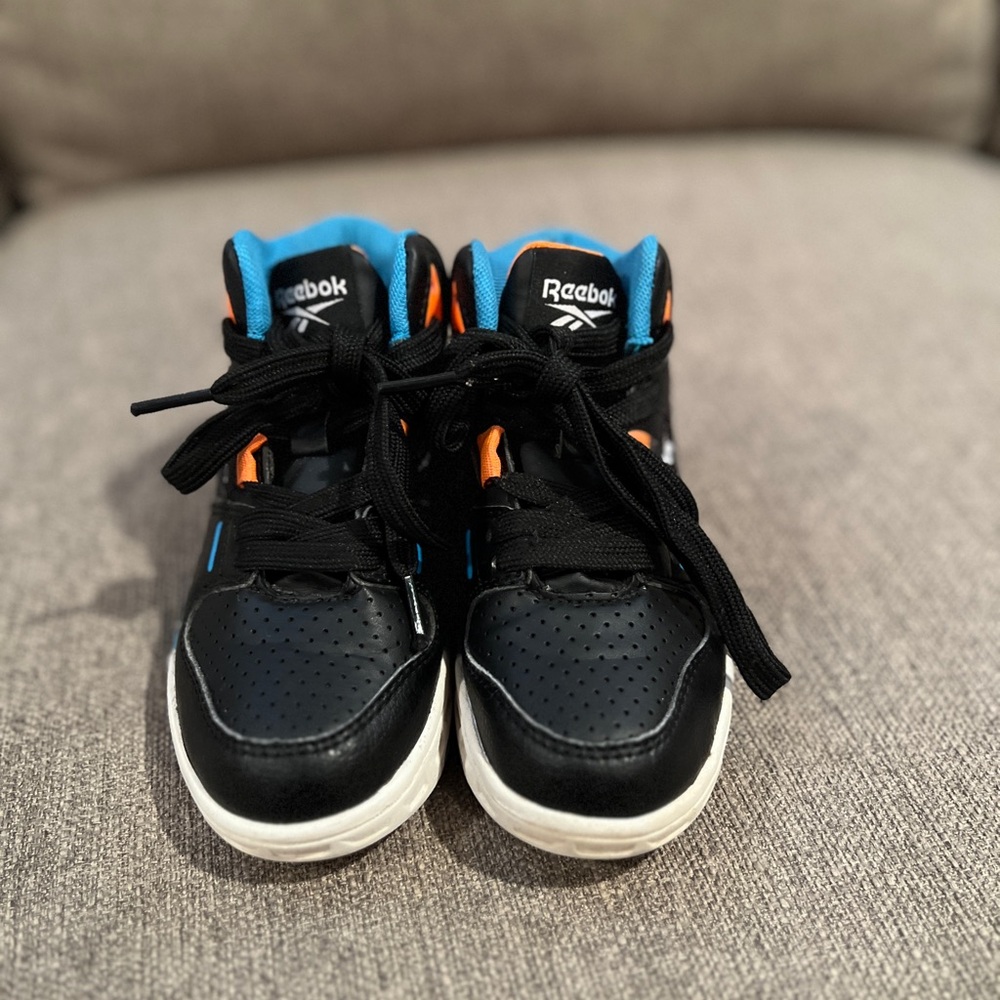 Reebok pump basketball shoes- toddler size 11 - Picture 2 of 11